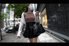 【衣装:レザーフレアスカート】ビーチク晒して可愛い系レースTバックを穿いたM気質MAXのド変態OL嬢♪